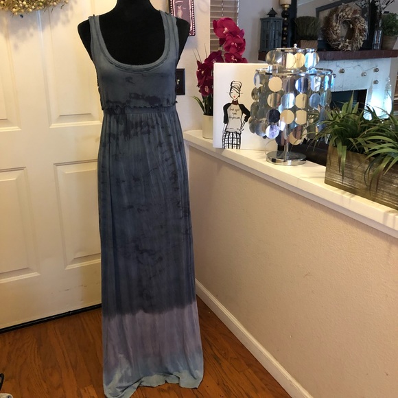 Ombré Nola Brand Maxi Dress - Picture 3 of 8